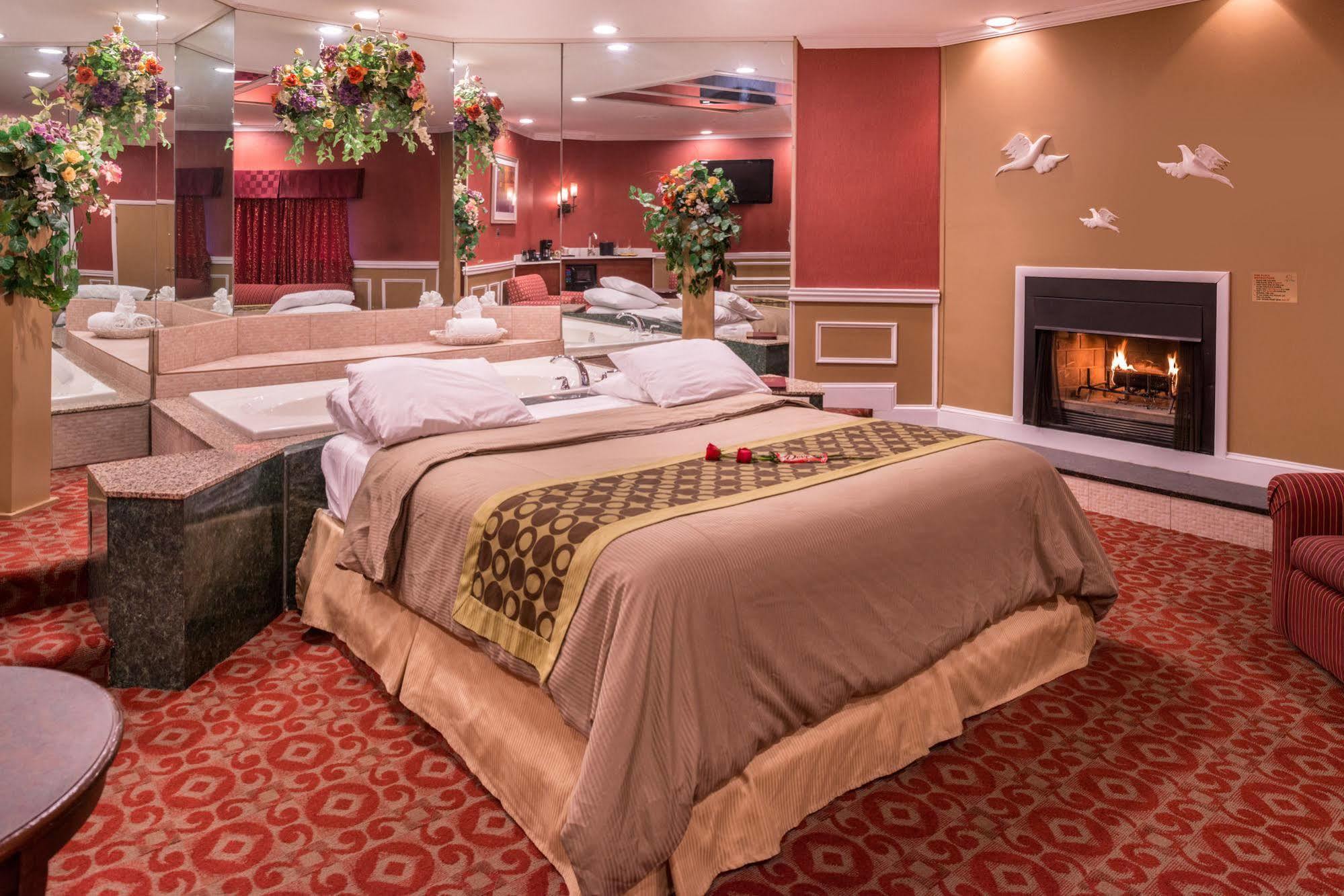 Inn Of The Dove Romantic Luxury & Business Suites Бенсалем Екстер'єр фото